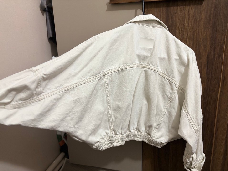 Düğmeli Beyaz Salaş Kadın Kot Ceket - Görsel 4