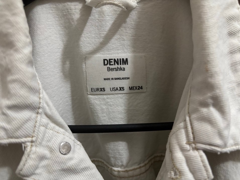 Düğmeli Beyaz Salaş Kadın Kot Ceket - Görsel 3