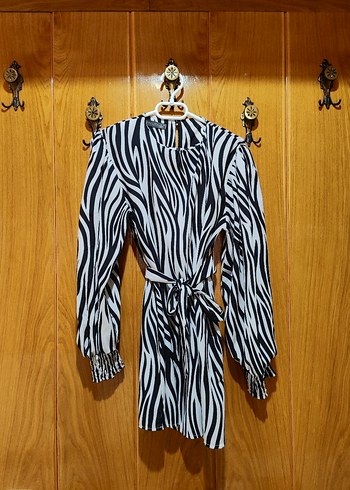 Zebra Desenli Uzun Kollu Tunik