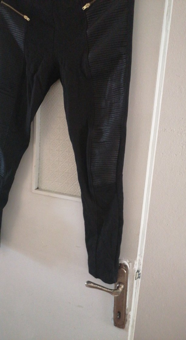 Kadın Siyah Deri Fermuarlı Tayt - Görsel 2