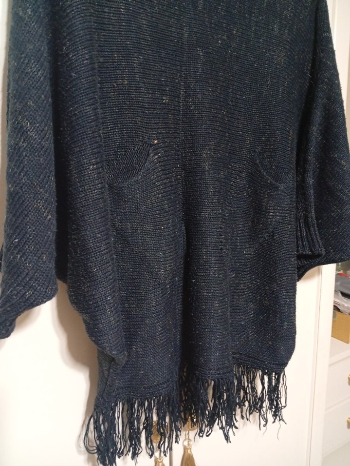 Püsküllü Siyah Bohem Kadın Kazak - Görsel 4