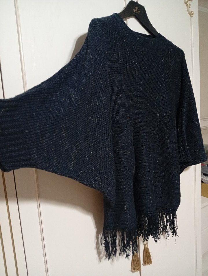 Püsküllü Siyah Bohem Kadın Kazak - Görsel 2