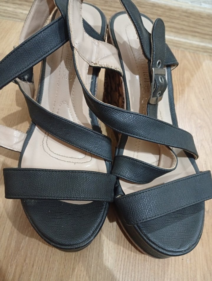 Kahverengi Desenli Kadın Dolgu Topuklu Sandalet - Görsel 4