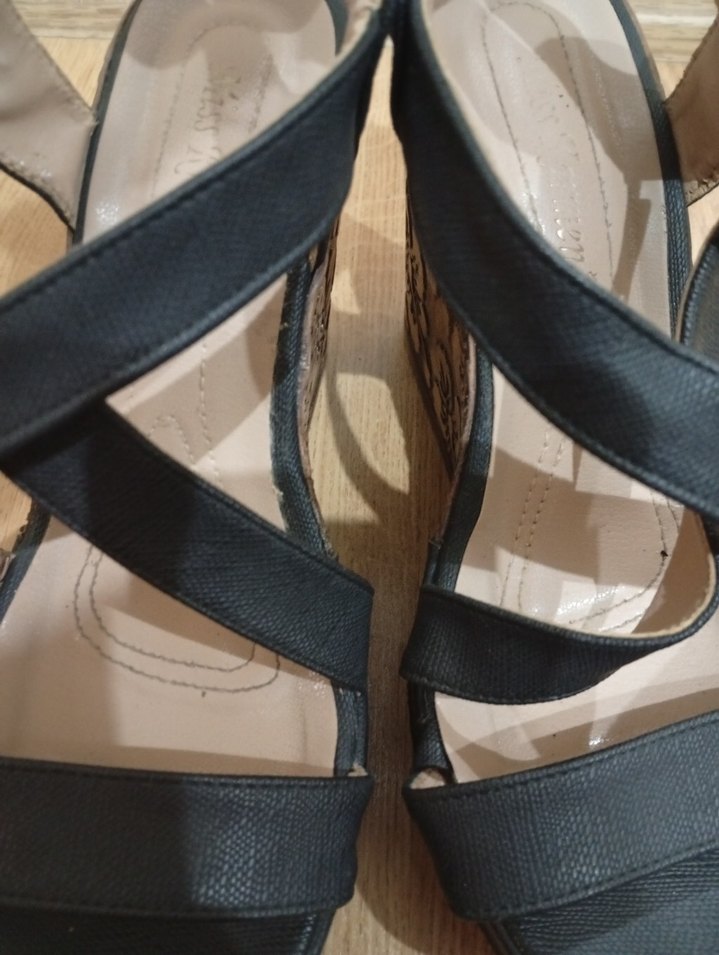 Kahverengi Desenli Kadın Dolgu Topuklu Sandalet - Görsel 5