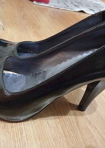 Siyah Rugan Stiletto Topuklu Kadın Ayakkabı - Görsel 2