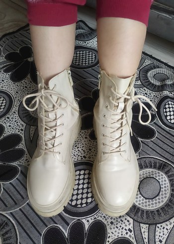 Kadın Bot - Görsel 6