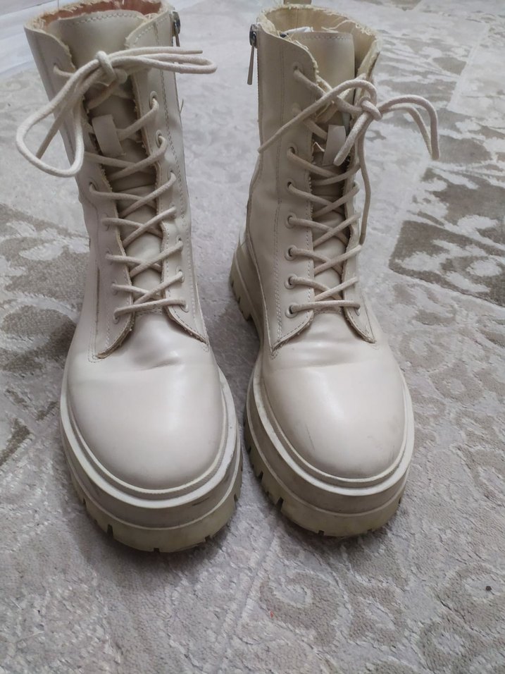 Kadın Bot - Görsel 2