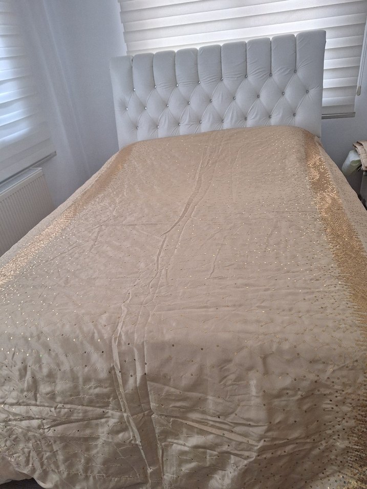 Yatak Örtüsü - Görsel 2