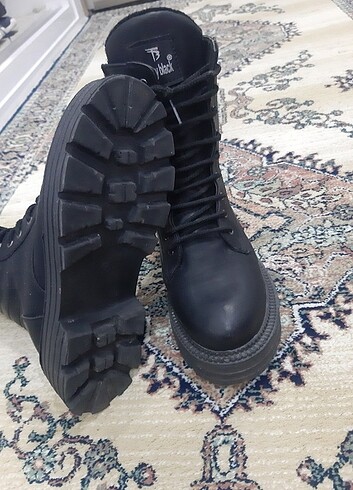 Bayan bot - Görsel 8