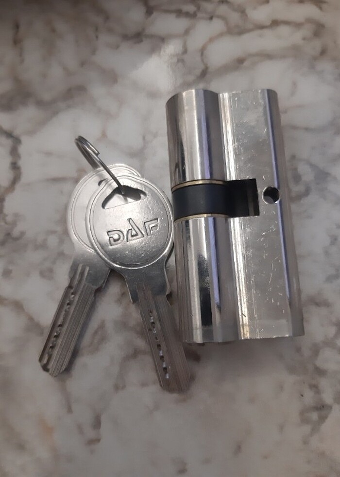 Çelik kapı kilidi - Görsel 2