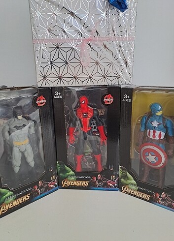 BATMAN & SPIDERMAN & KAPTAN AMERİKA ( 3 KAHRAMAN BİRARADA)