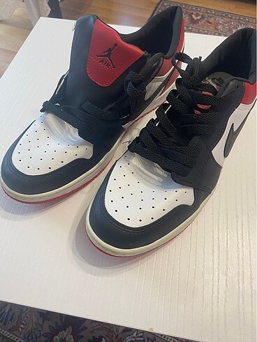 Nike spor ayakkabı