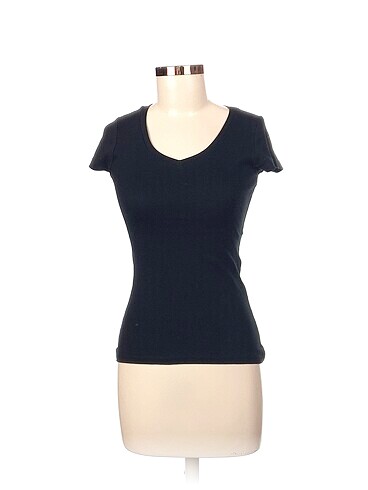 Koton T-shirt %70 İndirimli.