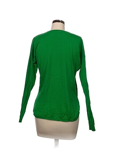 s Beden Pull and Bear Bluz %70 İndirimli.