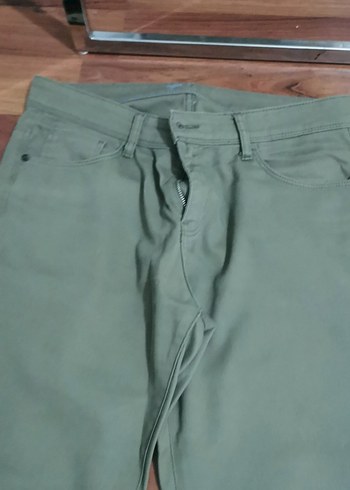 Kadın Parlak Yeşil Kumaş Pantolon - Görsel 2