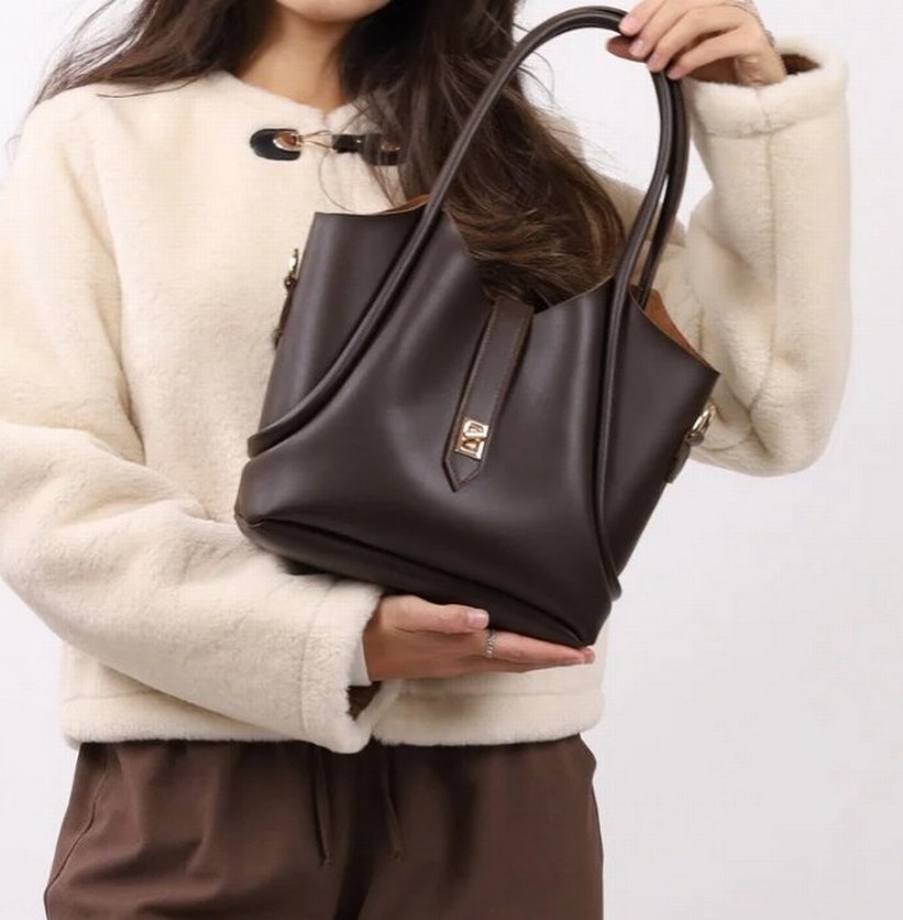 Kahverengi Deri Tokalı Kadın Çanta - Görsel 2