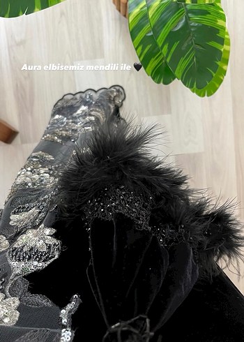 Uzun Siyah taşlı Nakışlı Kadife Abiye Elbise - Görsel 3