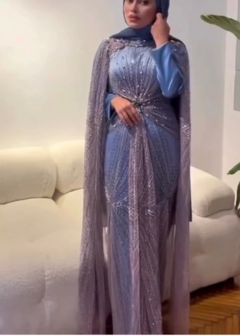 İşlemeli Uzun Abiye Elbise - Görsel 3