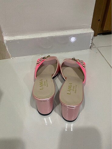 Topuklu terlik - Görsel 6