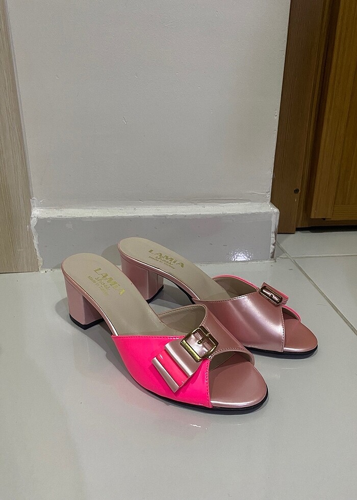 Topuklu terlik - Görsel 2