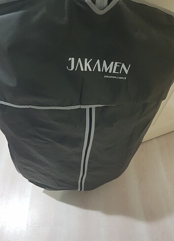 m Beden Jakamen