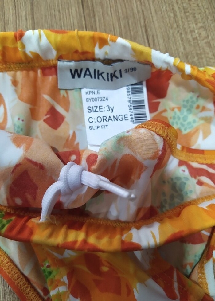 Çocuk mayo LC Waikiki  - Görsel 2