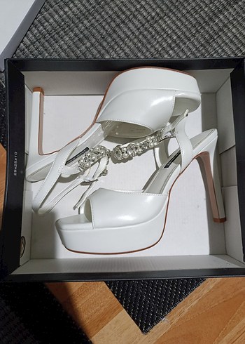 Nine West beyaz ayakkabı