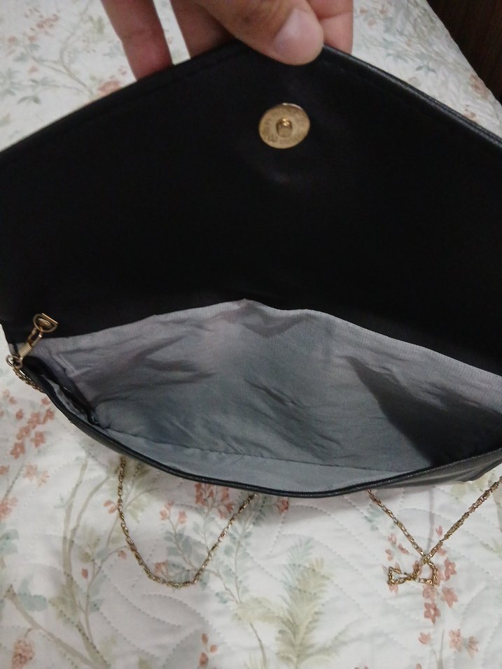 Zincir Detaylı Siyah Deri Kadın Portföy Çanta - Görsel 4