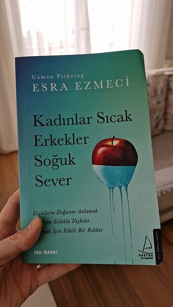 Esra Ezmeci