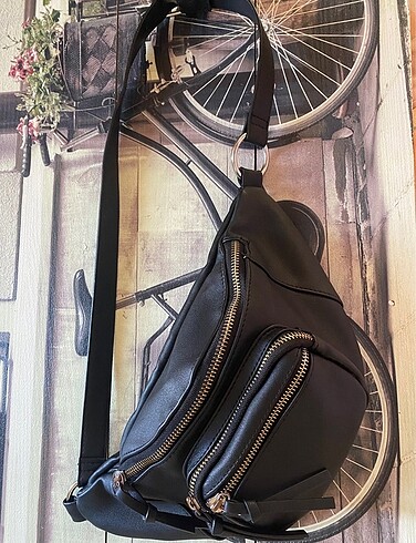 Stradivarius Bel Çantası