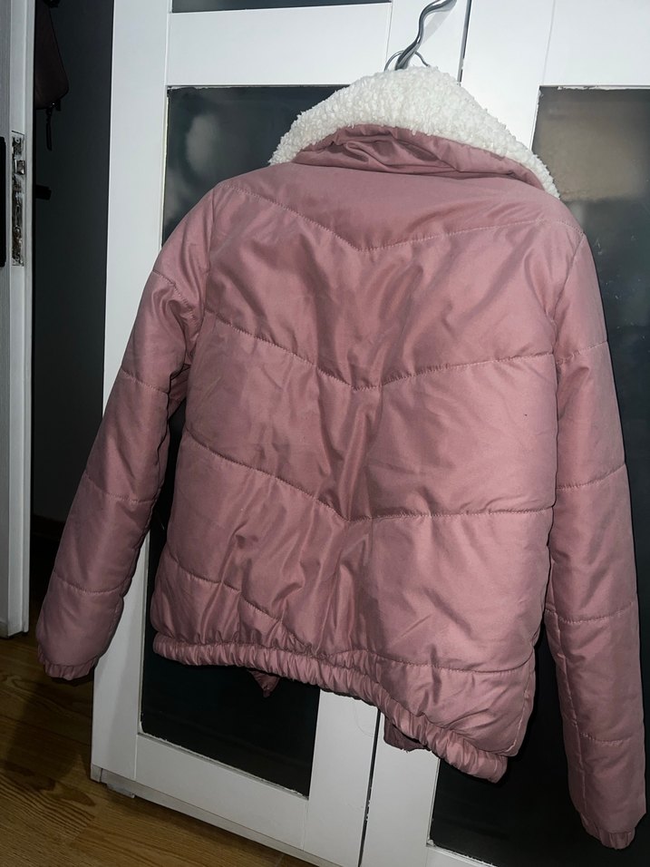 Peluş Detaylı Pembe Kadın Mont - Görsel 2