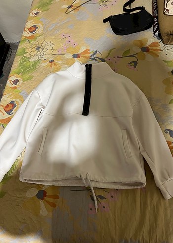 Yarım Fermuarlı Beyaz Kadın Sweatshirt