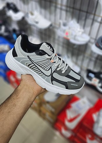 Gri Spor Ayakkabı Bağcıklı