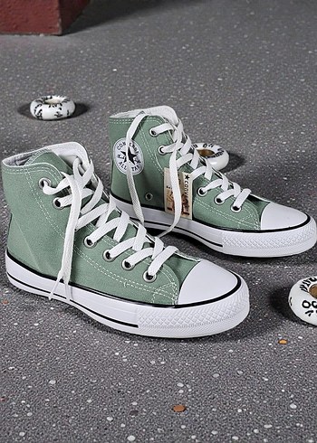 converse resimlerde renkler mevcut - Görsel 3