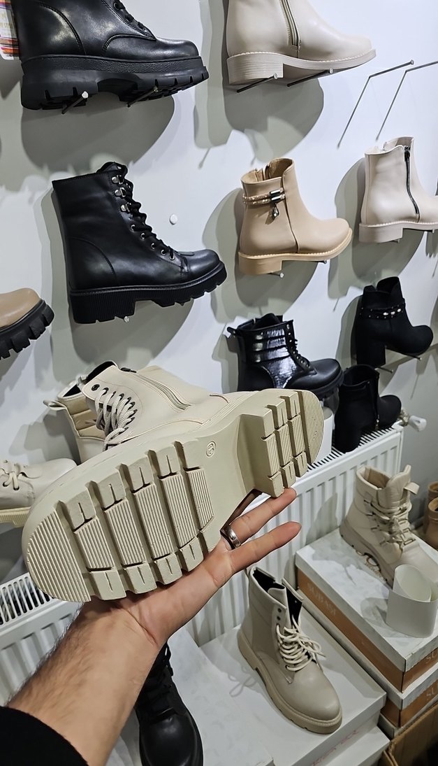 Bej Deri Kadın Bağcıklı Bot - Görsel 4