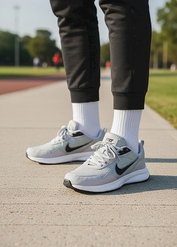 Nike Gri Bağcıklı Erkek Spor Ayakkabı - Görsel 3