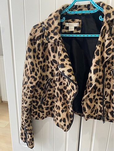 44 Beden KADIN H&M LEOPAR MONT