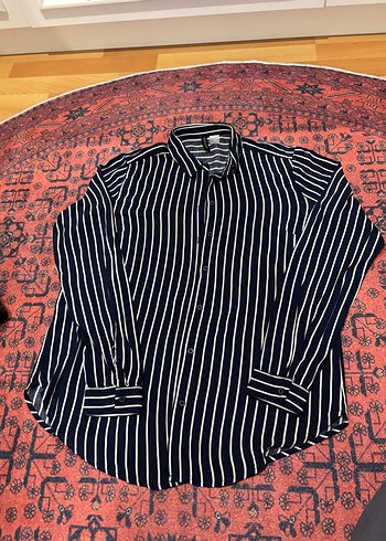 H&M Siyah Beyaz Cizgili Rahat Gomlek
