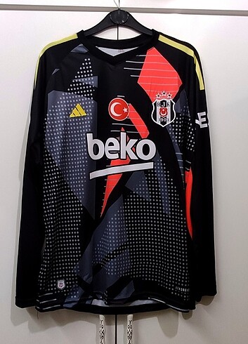 BEŞİKTAŞ YENİ SEZON KALECİ FORMASI