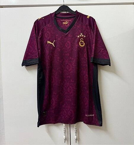 GALATASARAY YENİ SEZON BORDO FORMASI