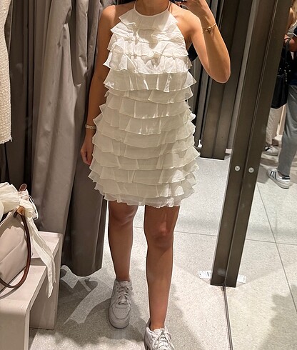 Beyaz zara elbise