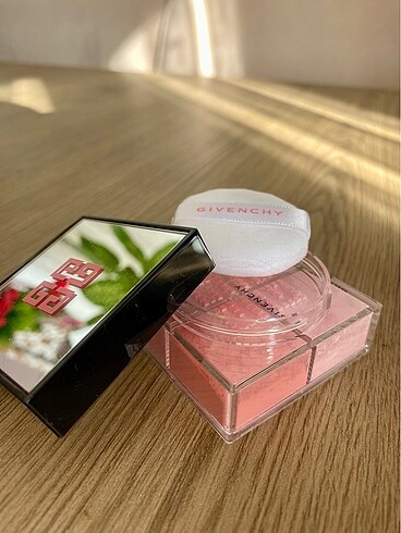 GIVENCHY GIVENCHY Toz allık paleti