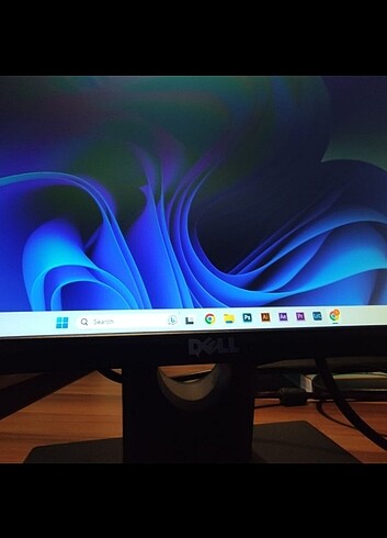 Ekran Full HD LED monitör