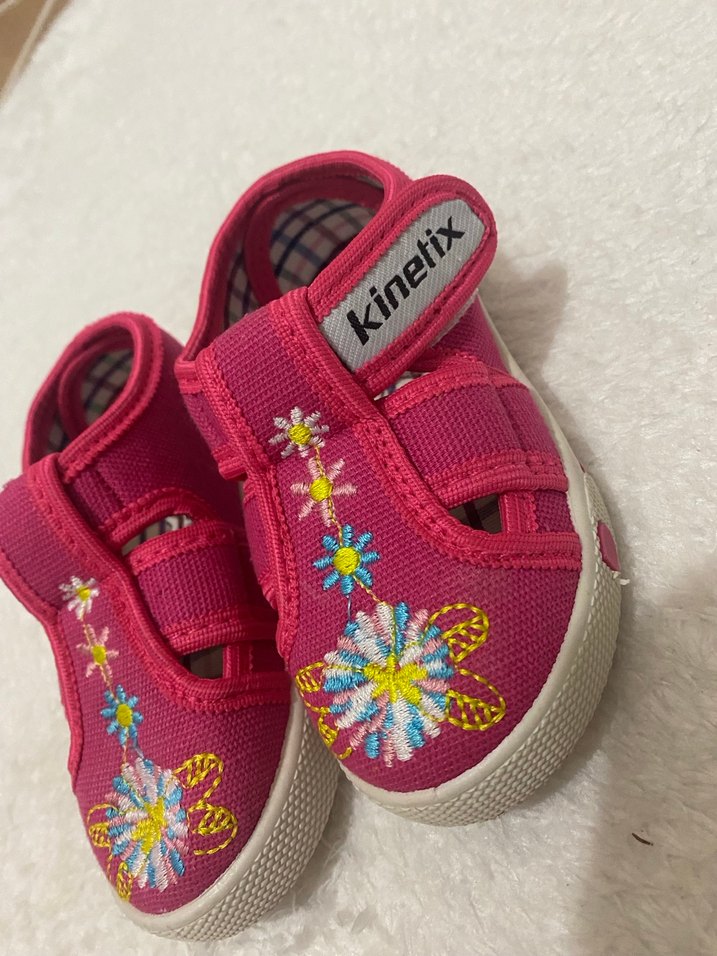 Kız Çocuk Parlak Pembe Cırt Cırtlı Spor Ayakkabı - Görsel 3