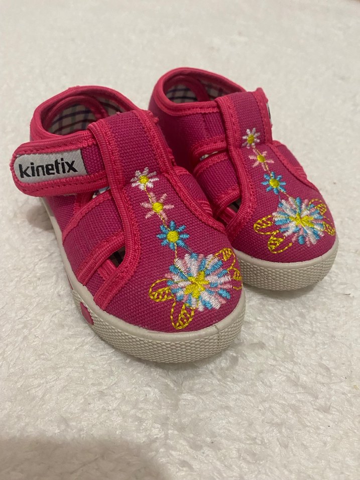 Kız Çocuk Parlak Pembe Cırt Cırtlı Spor Ayakkabı - Görsel 4