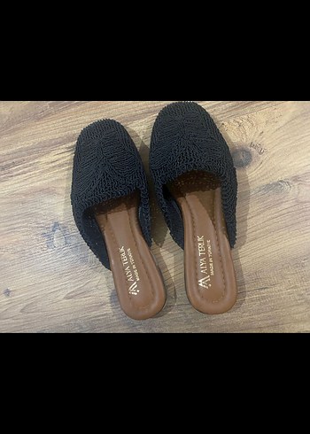 Kadın Siyah Örgü  Terlik - Görsel 3