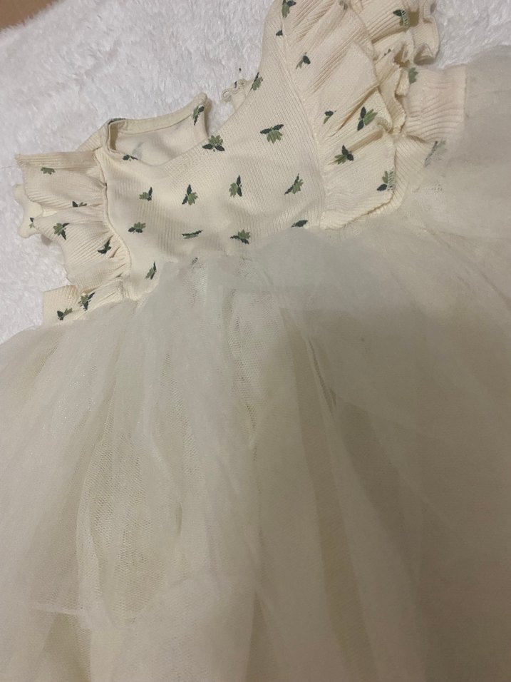 Kız Çocuk Fırfırlı Beyaz Nakışlı Elbise - Görsel 2