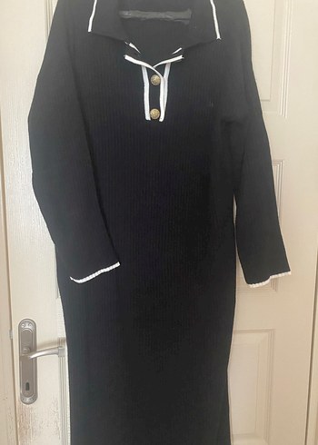 Siyah Uzun Kollu tesettür Kadın Elbise - Görsel 3