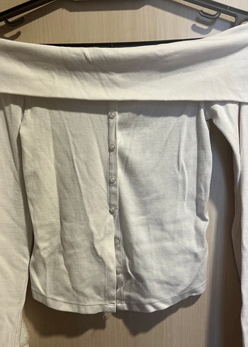 Beyaz Kayık Yaka Düğmeli Pamuk Bluz - Görsel 3