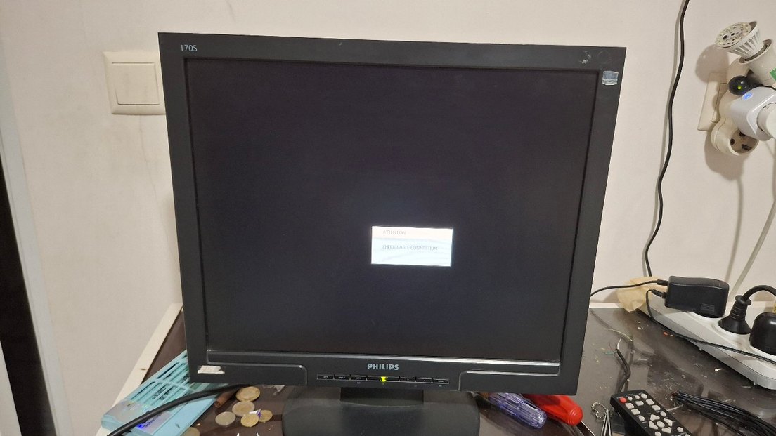 17 inc Philips Monitör - Görsel 5